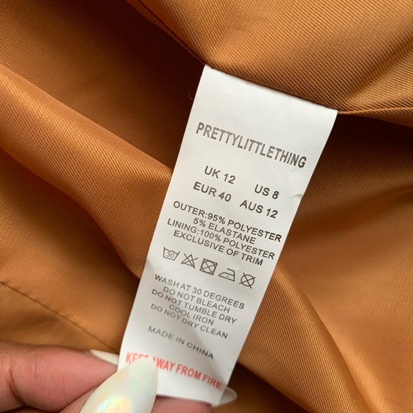 💎5/$25💎 Pretty Little Thing Camel Blazer - Picture 8 of 8
